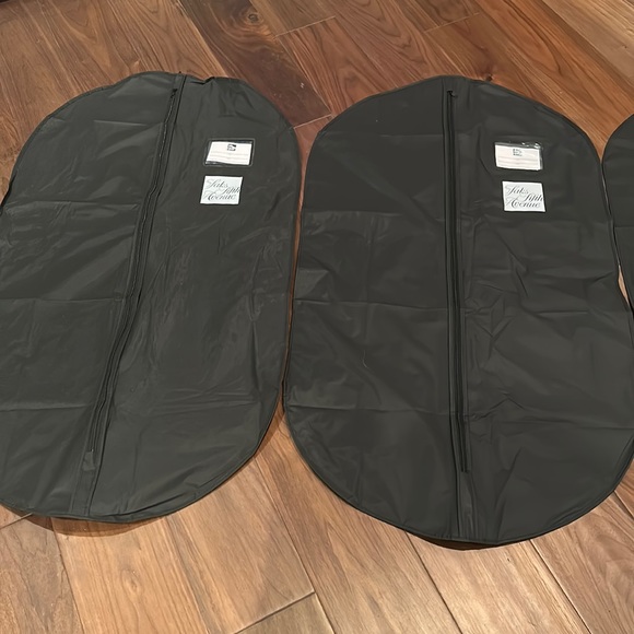 Set of Saks Fifth Avenue box and bags - Picture 5 of 7